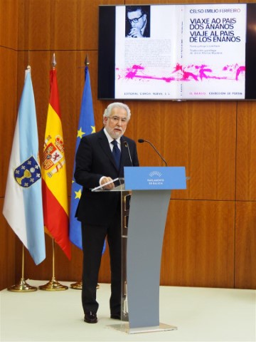 O Parlamento homenaxea a Celso Emilio Ferreiro “figura determinante” polo seu compromiso coa lingua e a cultura de Galicia